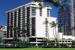 DoubleTree by Hilton Alana Waikiki Hotel